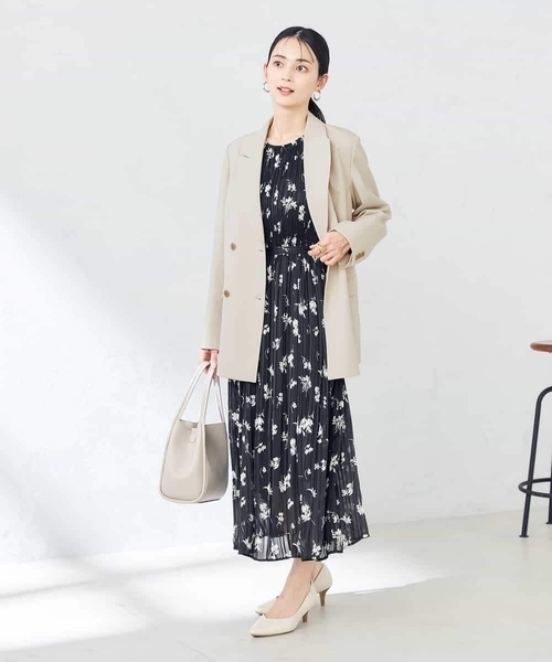 a.v.v(アーヴェヴェ)の「ランダムサテンプリーツワンピース(ワンピース・レディース・ネイビー/ブラック/ブルー・40/38/36/34/42)」の15枚目の写真