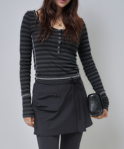 TUOMIO(トゥオミオ)の「【Geek Office / ギークオフィス】TUOMIO / トゥオミオ STRAPPY SKIRT PANTS(その他パンツ・レディース・ブラック・SMALL)」の3枚目の写真