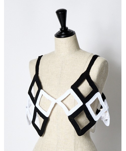 RUMCHE（ラムシェ）の「Diamond Bond Yarn Bustier / ダイヤモンドボンドヤーンビスチェ（ベスト・レディース・ホワイト/ブラック・FREE）」の6枚目の写真