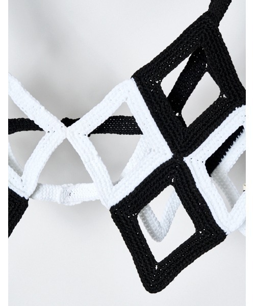 RUMCHE（ラムシェ）の「Diamond Bond Yarn Bustier / ダイヤモンドボンドヤーンビスチェ（ベスト・レディース・ホワイト/ブラック・FREE）」の12枚目の写真
