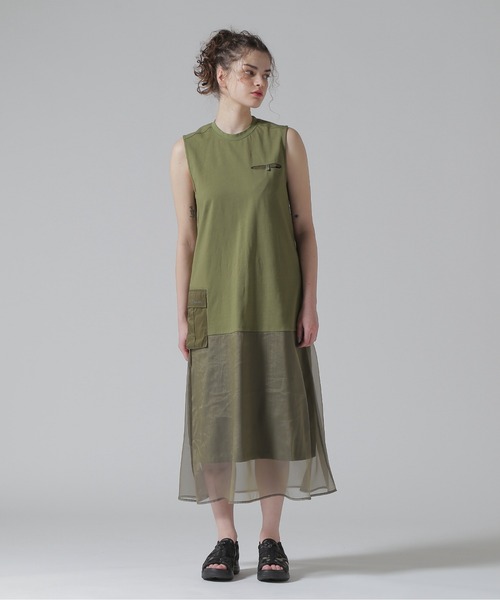 AVIREX（アヴィレックス）の「《直営店限定》SLEEVELESS MILITARY ONEPIECE/スリーブレス ミリタリーワンピース（ワンピース・レディース・オリーブ/チャコールグレー・S/M）」の14枚目の写真