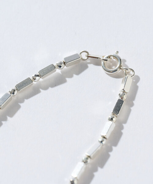 RIVE DROITE（リヴドロワ）の「【存在感◎】ヘマタイトショートネックレス（ネックレス・レディース・シルバー・FREE）」の4枚目の写真