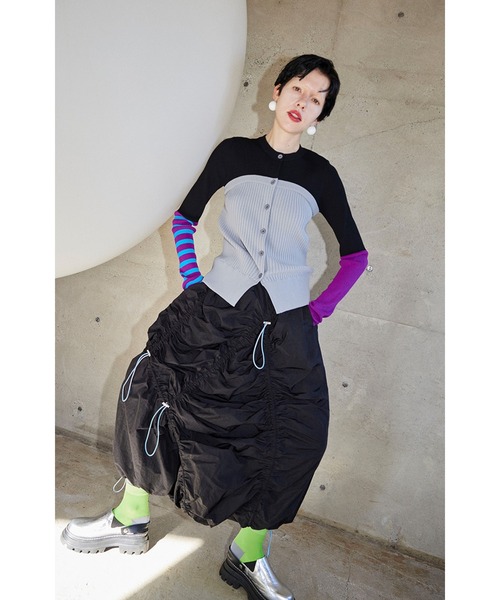 OMMO（オーエムエムオー）の「BUSTIER DOCKING BORDER KNIT CD（カーディガン/ボレロ・レディース・ホワイト/レッド/パープル・FREE）」の21枚目の写真