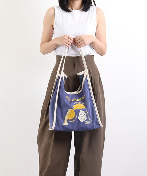 Chocho　トート+BK セール】FOODモチーフ刺繍×パイピングトートバッグ／A4対応