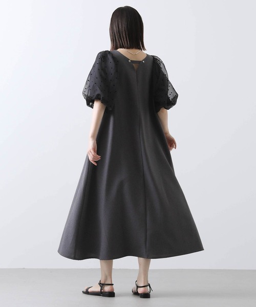 Gready Brilliant(グレディブリリアン)の「袖フロッキーオーガンワンピース(ワンピース・レディース・グレー/アイボリー・M)」の12枚目の写真