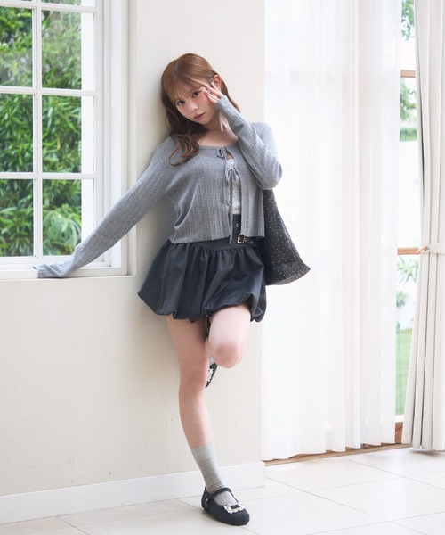 ANN DEMEULEMEESTER ブラック バルーンスカート 36 ANN DEMEULEMEESTER ブラック バルーンスカート 36 ANN