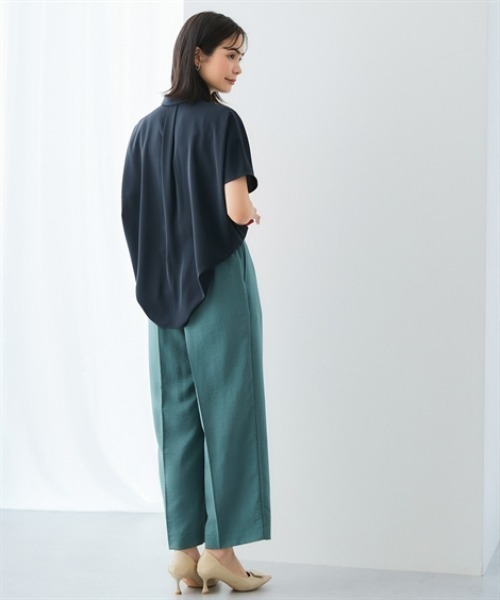7days Life Styling(セブンデイズライフスタイリング)の「【UVカット/速乾】ストレッチパウダーサテンレギュラーカラードルマンスリーブシャツ(シャツ/ブラウス・レディース・グリーン/ネイビー/オフホワイト/グレイッシュベージュ・S/M/L/LL/3L)」の18枚目の写真