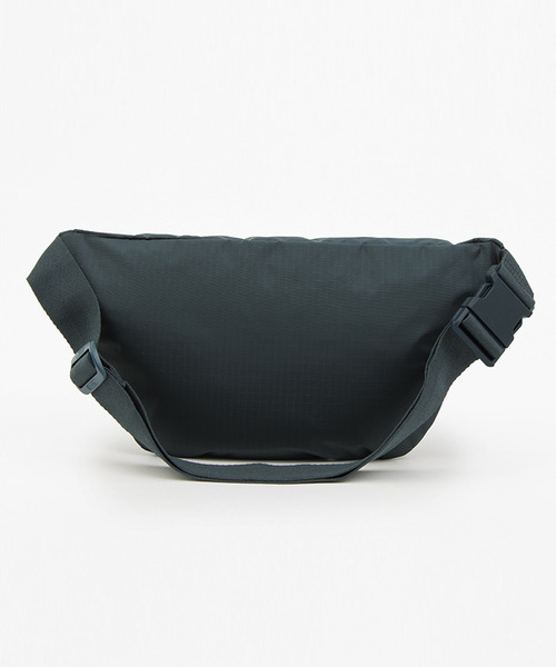 LeSportsac(レスポートサック)の「HERITAGE BELT BAG ミッドナイトグリーン(ボディバッグ/ウエストポーチ・レディース・グリーン・FREE)」の7枚目の写真