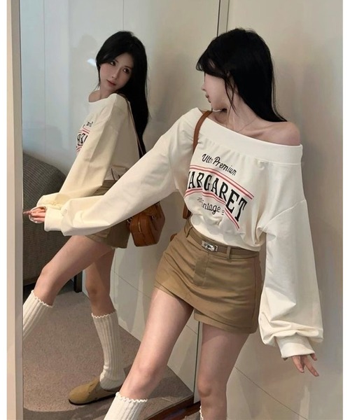 FUNdaysion(ファンデイション)の「フロントプリントオフショルトップス(スウェット・レディース・オフホワイト/ブラック・M)」の22枚目の写真