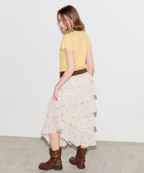 FOREVER 21（フォーエバー トゥエンティーワン）の「スタッズベルト（ベルト・レディース・ブラウン・FREE）」の5枚目の写真