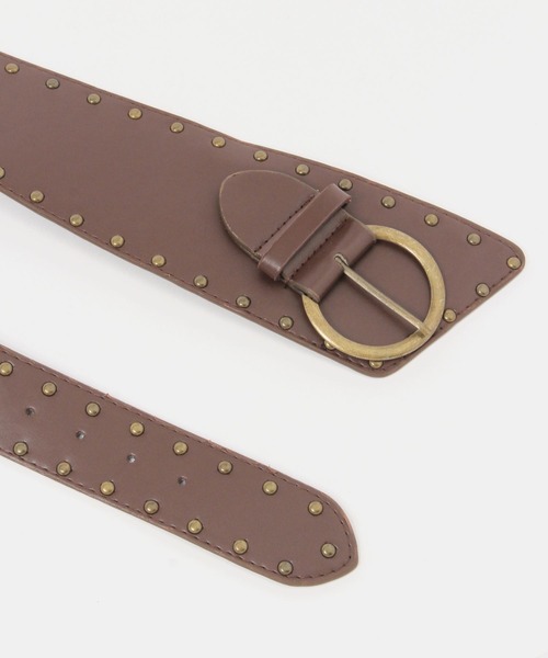 FOREVER 21（フォーエバー トゥエンティーワン）の「スタッズベルト（ベルト・レディース・ブラウン・FREE）」の8枚目の写真