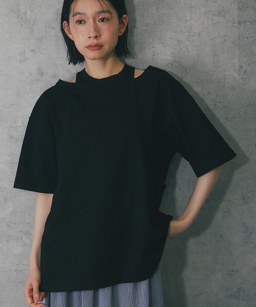 ANOTHER S(アナザーエス)の「綿天竺アシンメトリーTシャツ(Tシャツ/カットソー・レディース・グレー/ホワイト/ブラック/グリーン・FREE)」の3枚目の写真