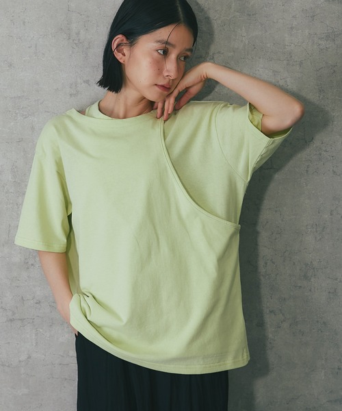 ANOTHER S(アナザーエス)の「綿天竺アシンメトリーTシャツ(Tシャツ/カットソー・レディース・グレー/ホワイト/ブラック/グリーン・FREE)」の17枚目の写真