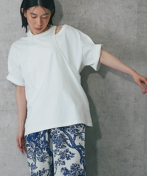 ANOTHER S(アナザーエス)の「綿天竺アシンメトリーTシャツ(Tシャツ/カットソー・レディース・グレー/ホワイト/ブラック/グリーン・FREE)」の5枚目の写真
