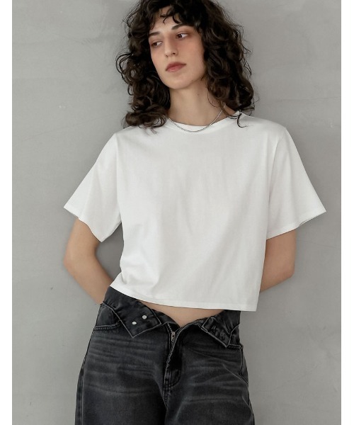 Re:EDIT（リエディ）の「[リニューアル][接触冷感][UVカット]セミクロップド半袖Tシャツ（Tシャツ/カットソー・レディース・ブラウン/レッド/グレー/イエロー/ホワイト/ブラック/ベージュ/チャコール・MEDIUM/LARGE）」の14枚目の写真