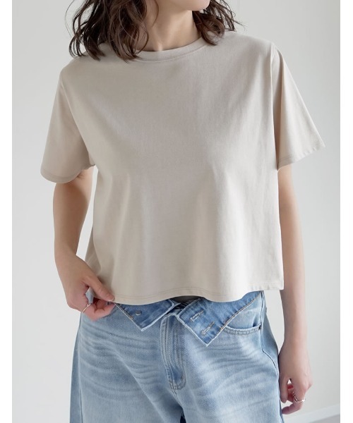 Re:EDIT（リエディ）の「[リニューアル][接触冷感][UVカット]セミクロップド半袖Tシャツ（Tシャツ/カットソー・レディース・ブラウン/レッド/グレー/イエロー/ホワイト/ブラック/ベージュ/チャコール・MEDIUM/LARGE）」の15枚目の写真