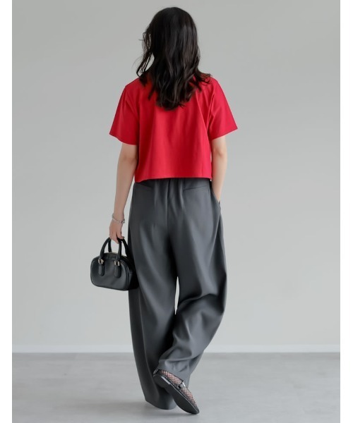 Re:EDIT（リエディ）の「[リニューアル][接触冷感][UVカット]セミクロップド半袖Tシャツ（Tシャツ/カットソー・レディース・ブラウン/レッド/グレー/イエロー/ホワイト/ブラック/ベージュ/チャコール・MEDIUM/LARGE）」の22枚目の写真