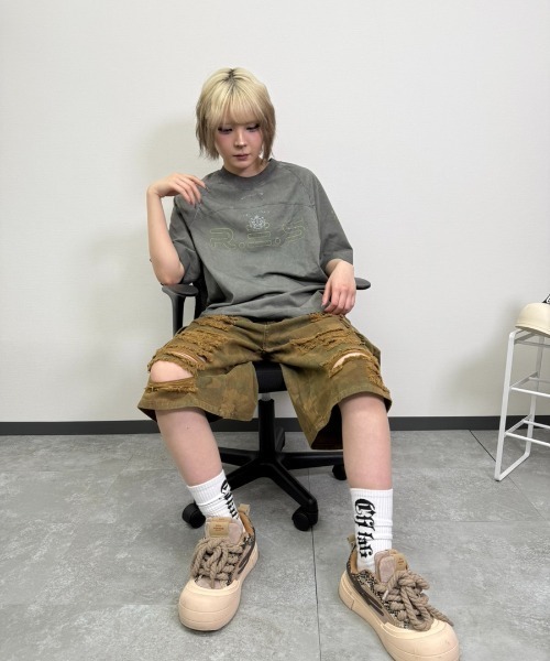 ATMARK(アットマーク)の「《ワンサイズ / UNISEX 》R.E.Sロゴ Tee Tシャツ(Tシャツ/カットソー・メンズ・グレー/カーキ・MEDIUM)」の6枚目の写真