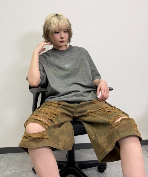ATMARK(アットマーク)の「《ワンサイズ / UNISEX 》R.E.Sロゴ Tee Tシャツ(Tシャツ/カットソー・メンズ・グレー/カーキ・MEDIUM)」の4枚目の写真