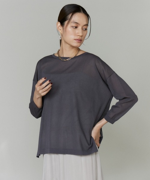 INED(イネド)の「オーバーサイズボートネックニット(ニット/セーター・レディース・オフホワイト/チャコールグレー/ライトグリーン/イエロー・9号)」の3枚目の写真