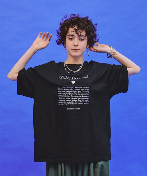 manana suerte(マニャーナスエルテ)の「メタリックロゴオーバールーズTシャツ(Tシャツ/カットソー・レディース・ブラック/ホワイト・FREE)」の5枚目の写真
