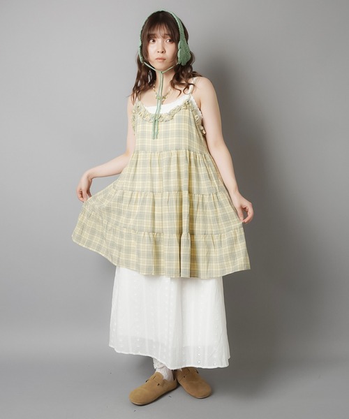 SPINNS（スピンズ）の「ティアードキャミワンピース/チェック/NEO森ガール（ワンピース・レディース・イエロー・ONESIZE）」の5枚目の写真