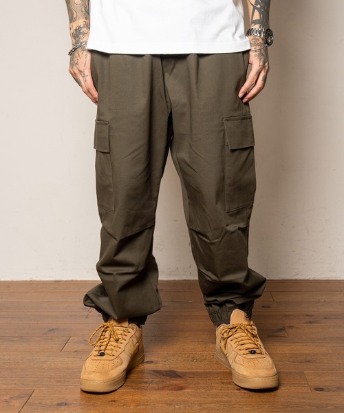 Subciety(サブサエティ)の「Easy tapered cargo pants(カーゴパンツ・メンズ・チャコールグレー/カーキ/ブラック・マルチサイズ)」の3枚目の写真