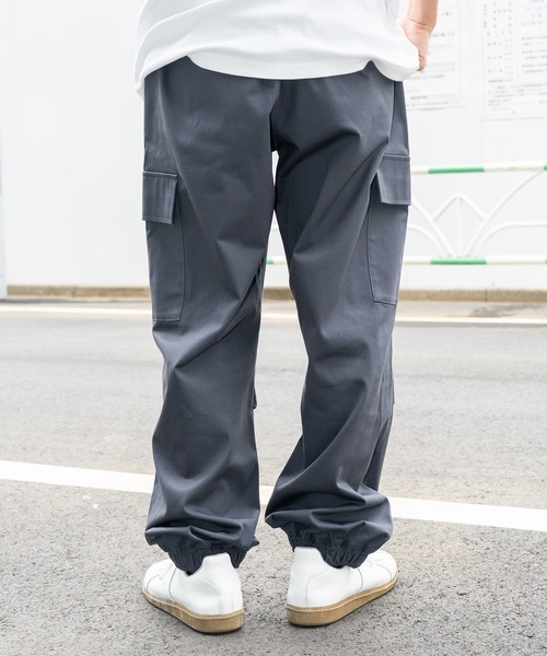 Subciety(サブサエティ)の「Easy tapered cargo pants(カーゴパンツ・メンズ・チャコールグレー/カーキ/ブラック・マルチサイズ)」の12枚目の写真