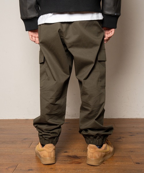 Subciety(サブサエティ)の「Easy tapered cargo pants(カーゴパンツ・メンズ・チャコールグレー/カーキ/ブラック・マルチサイズ)」の9枚目の写真