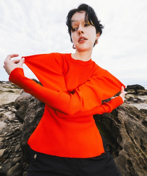 OMMO（オーエムエムオー）の「PUFF SLEEVE KNIT TOP（ニット/セーター・レディース・レッド/ブラック/カーキ/グレー・F）」の7枚目の写真