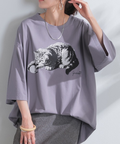 HUG.U(ハグユー)の「接触冷感 猫プリントTシャツ(Tシャツ/カットソー・レディース・ブラック/ライトグレー/ホワイト/パープル・FREE)」の12枚目の写真
