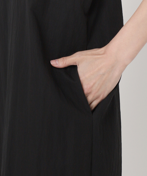 CITYSHOP（シティーショップ）の「OPPOSITE CAMI DRESS：ワンピース（ワンピース・レディース・ブラック/チャコールグレー・38/36）」の14枚目の写真