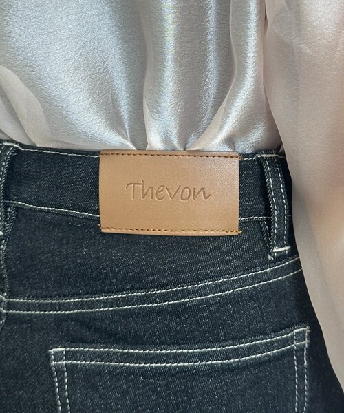 Thevon（ゼボン）の「セミフレアデニム（その他パンツ・レディース・ブラック/ブルー・S/M）」の12枚目の写真