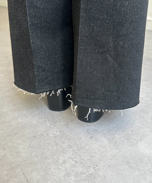 Thevon（ゼボン）の「セミフレアデニム（その他パンツ・レディース・ブラック/ブルー・S/M）」の15枚目の写真