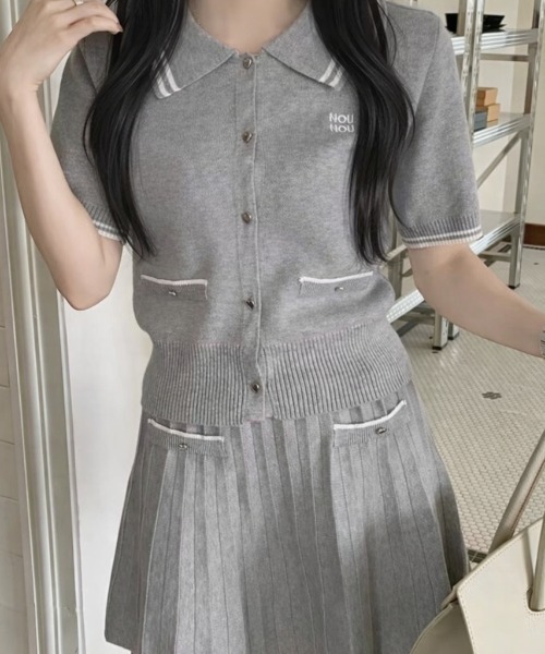LADY LIKE(レディライク)の「【2点セット】ワンポイント刺繍バイカラーニットセットアップ(ニット/セーター・レディース・モカ/ネイビー/アイボリー/グレー・M)」の8枚目の写真