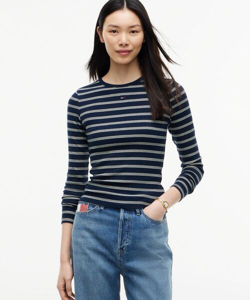 tommy jeans(トミー ジーンズ)の「スリムエッセンシャルロングスリーブリブTシャツ(Tシャツ/カットソー・レディース・ブラック/マルチ/ホワイト/ブルー・SMALL/MEDIUM/X-SMALL)」の3枚目の写真