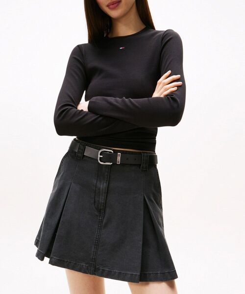 tommy jeans（トミー ジーンズ）の「スリムエッセンシャルロングスリーブリブTシャツ（Tシャツ/カットソー・レディース・ブラック/マルチ・SMALL/MEDIUM/X-SMALL）」の7枚目の写真