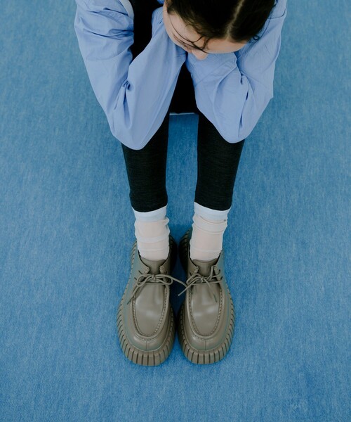 CAMPER（カンペール）の「[カンペール] PIX BCN / カジュアルシューズ（モカシン/デッキシューズ・レディース・グレー・23.5cm/25.0cm/24.0cm/23.0cm）」の2枚目の写真