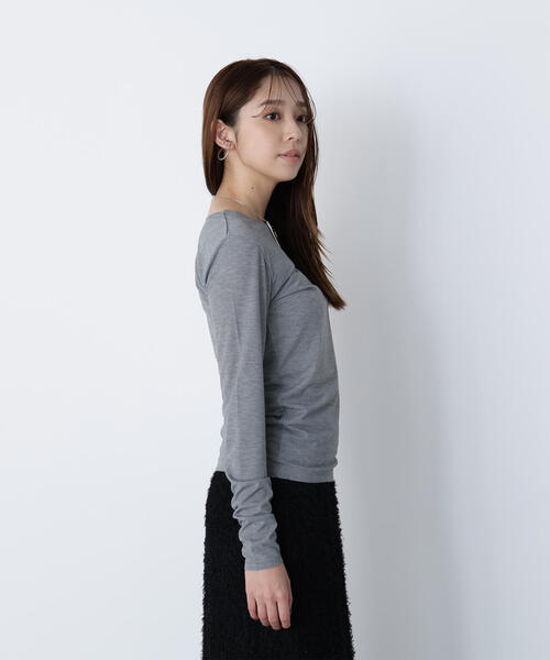 NATURAL BEAUTY BASIC（ナチュラルビューティーベーシック）の「◇【Oggi号掲載】シアーカットソーシリーズ クルーネック（Tシャツ/カットソー・レディース・ピンク/グレー/レッド/オフホワイト・FREE）」の12枚目の写真
