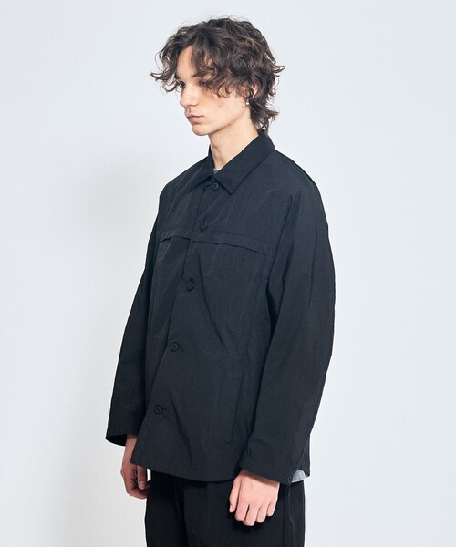 ABAHOUSE（アバハウス）の「【セットアップ対応】TUCK＆DARTS ワッシャーナイロン シャツブルゾン / ドルマンスリーブ（シャツ/ブラウス・メンズ・ブラック/ベージュ・46/48）」の5枚目の写真