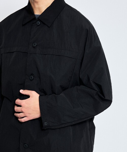 ABAHOUSE（アバハウス）の「【セットアップ対応】TUCK＆DARTS ワッシャーナイロン シャツブルゾン / ドルマンスリーブ（シャツ/ブラウス・メンズ・ブラック/ベージュ・46/48）」の8枚目の写真