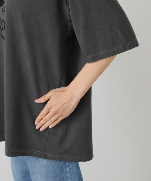 OUTDOOR PRODUCTS（アウトドアプロダクツ）の「GRS MICKEY MOUSE Tshirts（Tシャツ/カットソー・レディース・ブラウン/スミクロ・FREE）」の9枚目の写真