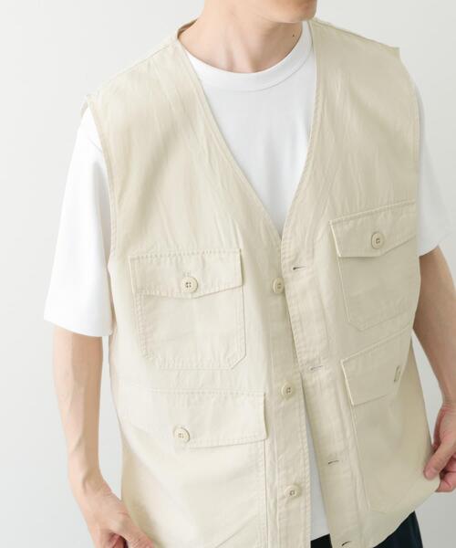 ITEMS URBANRESEARCH(アイテムズ アーバンリサーチ)の「マルチポケットVネックベスト(ベスト・メンズ・アイボリー/ベージュ・LARGE/MEDIUM)」の3枚目の写真