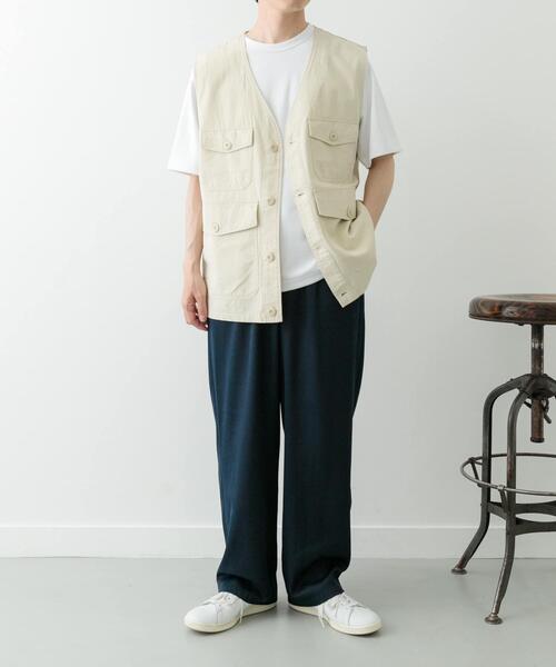 ITEMS URBANRESEARCH(アイテムズ アーバンリサーチ)の「マルチポケットVネックベスト(ベスト・メンズ・アイボリー/ベージュ・LARGE/MEDIUM)」の6枚目の写真