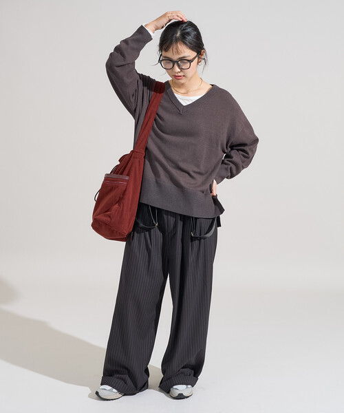 FREAK'S STORE(フリークスストア)の「<マシーンウォッシャブル>シルク入り Vネックニットプルオーバー セットアップ対応(ニット/セーター・レディース・オフホワイト/キャメル/チャコール・フリ-)」の11枚目の写真