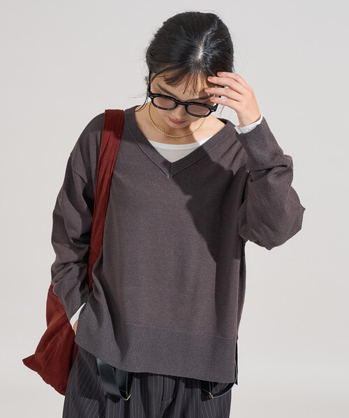 FREAK'S STORE(フリークスストア)の「<マシーンウォッシャブル>シルク入り Vネックニットプルオーバー セットアップ対応(ニット/セーター・レディース・オフホワイト/キャメル/チャコール・フリ-)」の14枚目の写真
