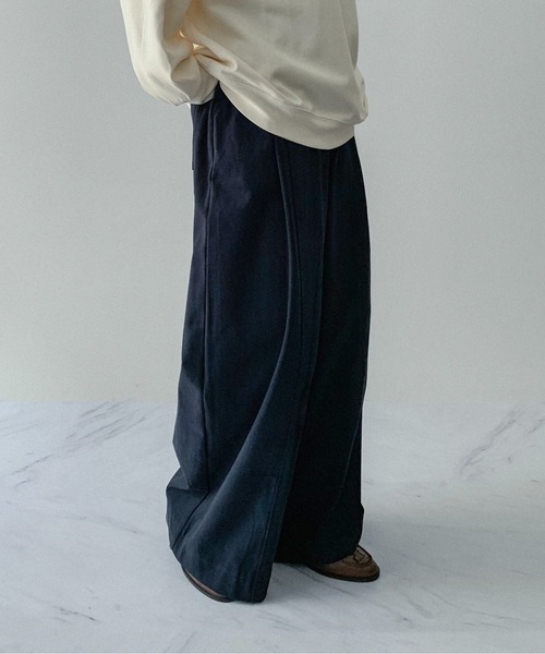 on:nue（オンニュ）の「【on:nue】[5色展開/3サイズ展開]  タック入りウエストゴムワイドパンツ（その他パンツ・レディース・ホワイト/ブラウン/ブラック/ネイビー/カーキ・LARGE/MEDIUM/SMALL）」の21枚目の写真