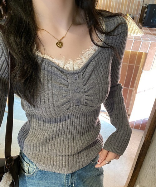 Mejoul（メジュール）の「【2025秋冬新作】レースVネックリブニットトップス　【華奢見え】（ニット/セーター・レディース・グレー/ホワイト/ブラック/アイボリー/グレー系その他・F）」の5枚目の写真