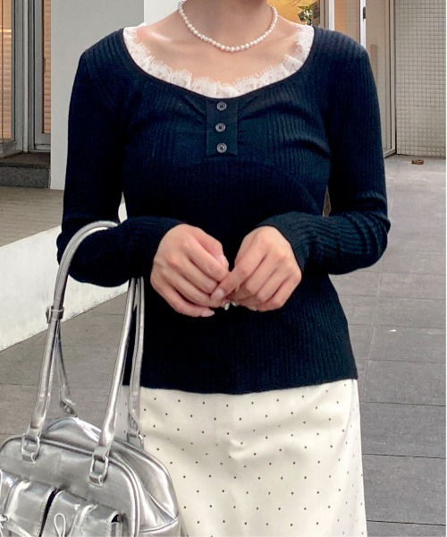 Mejoul（メジュール）の「【2025秋冬新作】レースVネックリブニットトップス　【華奢見え】（ニット/セーター・レディース・グレー/ホワイト/ブラック/アイボリー/グレー系その他・F）」の13枚目の写真