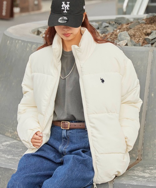 U.S. POLO ASSN.(ユーエスポロアッスン)の「U.S. POLO ASSN./ユーエスポロアッスン ワンポイントロゴ 中綿ジャケット 冬服(ダウンジャケット/コート・メンズ・ブラック/ベージュ/アイボリー・LL/M/L)」の2枚目の写真